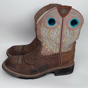 Ariat Women’s Fatbaby Cowboy Western Booked Powder Brown Tan Blue Embroidery